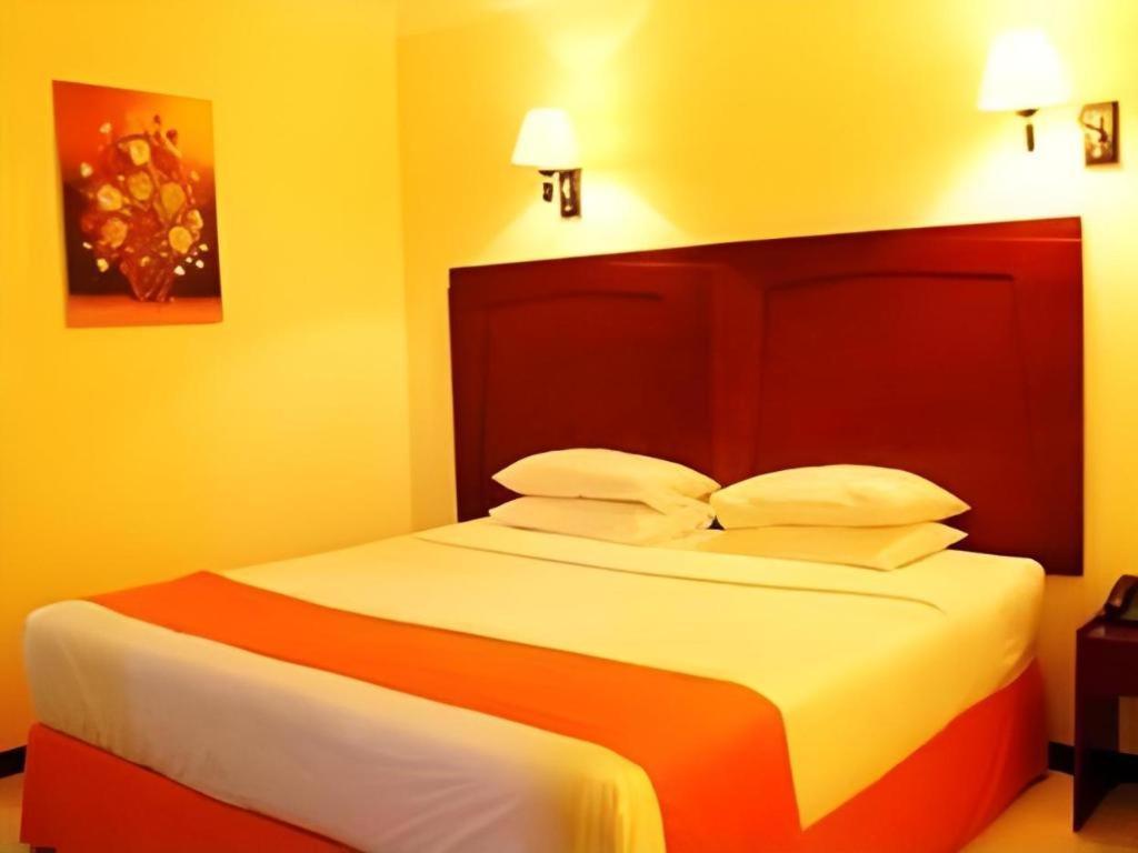 Hotel Dynasty Таракан Екстер'єр фото