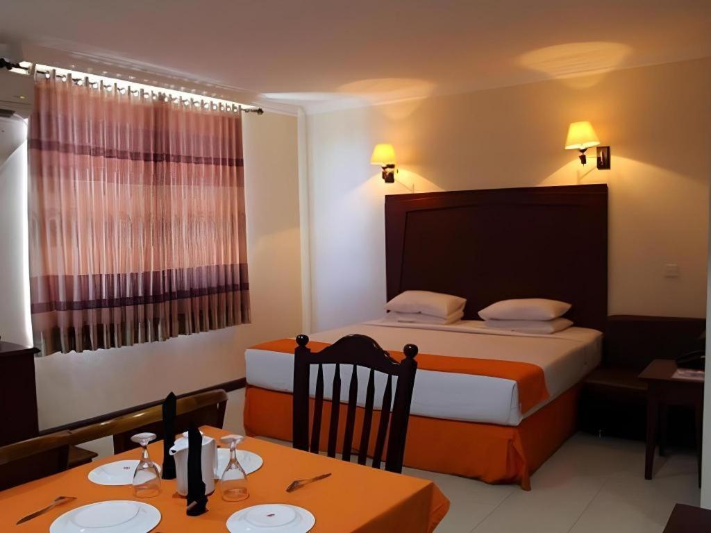 Hotel Dynasty Таракан Екстер'єр фото